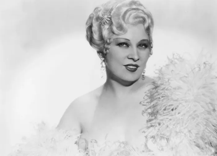 Framed Print : SHE DONE HIM WRONG, Mae West, 1933