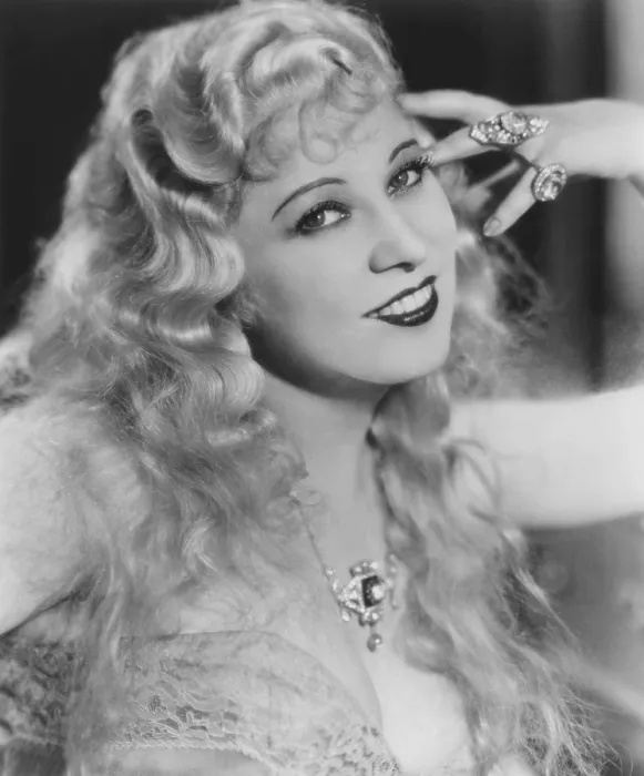 Framed Print : SHE DONE HIM WRONG, Mae West, 1933 Framed Print : SHE DONE HIM WRONG, Mae West, 1933