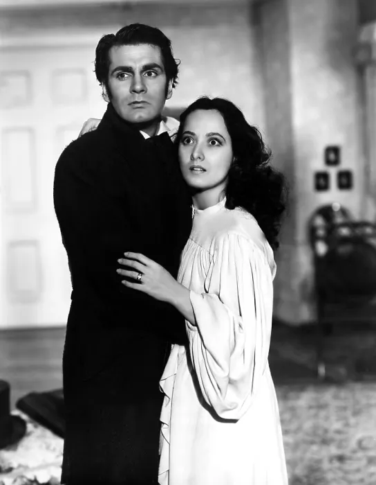 Framed Print : WUTHERING HEIGHTS, Laurence Olivier, Merle Oberon, 1939