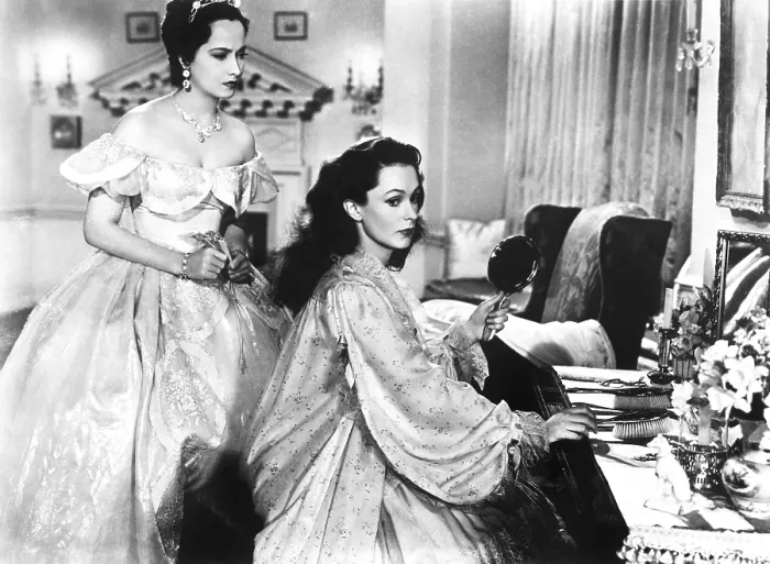 Framed Print : WUTHERING HEIGHTS, Merle Oberon, Geraldine Fitzgerald, 1939