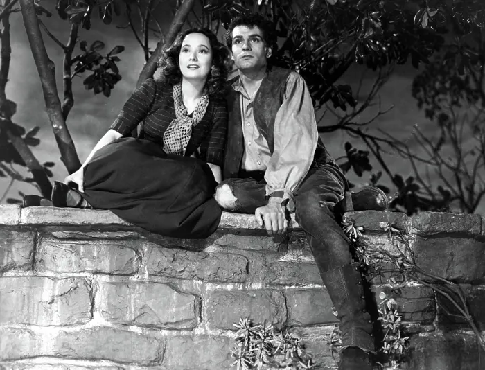 Framed Print : WUTHERING HEIGHTS, Merle Oberon, Laurence Olivier, 1939
