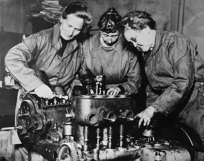 Framed Print : WW1 era photo of three women engaged in auto engine repairs in Los Angeles. This is possibly a training session, c. 1916-1920. (BSLOC_2016_13_120.jpg )