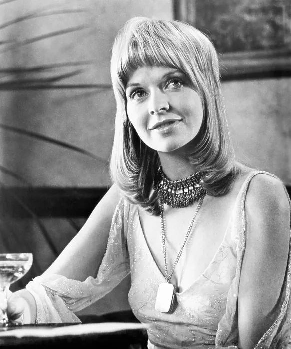 Framed Print : X, Y AND ZEE, (aka ZEE AND CO.), Susannah York, 1972