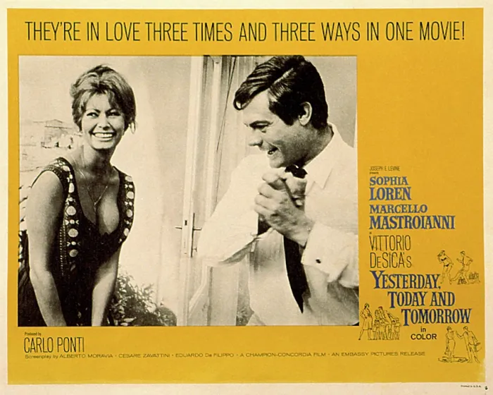Framed Print : YESTERDAY, TODAY AND TOMORROW, (aka IERI, OGGI, DOMANI), Sophia Loren, Marcello Mastroianni, 1963