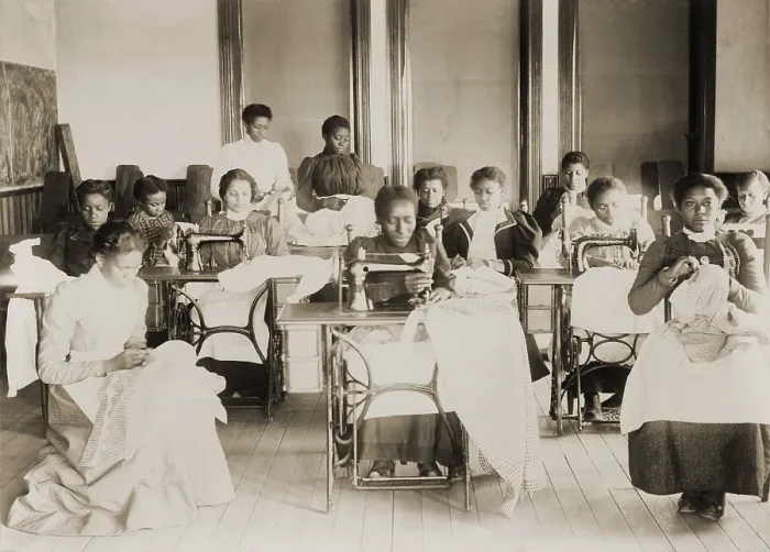 Framed Print : Young African American women sewing with machines and by hand in the sewing class at the Agricultural and Mechanical College, Greensboro, N.C Framed Print : Young African American women sewing with machines and by hand in the sewing class at the Agricultural and Mechanical College, Greensboro, N.C