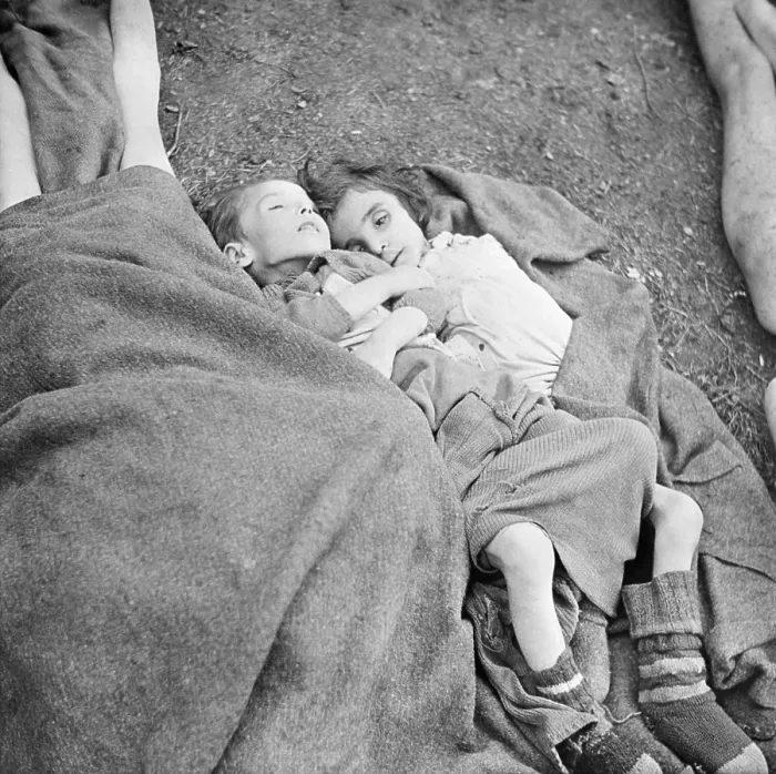 Framed Print : Two young children who starved to death in the Nazi German Belsen Concentration Camp. April 1945, World War 2 (BSLOC_2015_13_9)