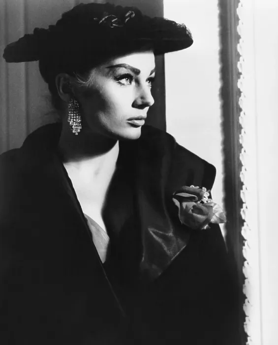 Framed Print : ZARAK, Anita Ekberg, 1956 Framed Print : ZARAK, Anita Ekberg, 1956