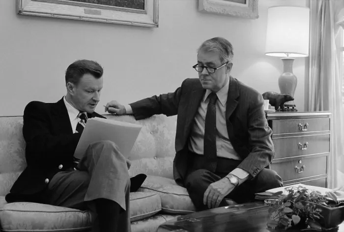 Framed Print : Zbigniew Brzezinski b. 1928 National Security Advisor and Secretary of State Cyrus Vance 1917-2002 in a White House conference. Ca. 1977-1980 Framed Print : Zbigniew Brzezinski b. 1928 National Security Advisor and Secretary of State Cyrus Vance 1917-2002 in a White House conference. Ca. 1977-1980