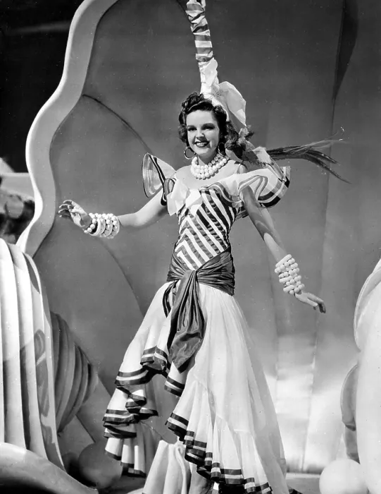 Framed Print : ZIEGFELD GIRL, Judy Garland, 1941 Framed Print : ZIEGFELD GIRL, Judy Garland, 1941