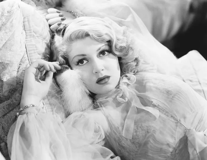 Framed Print : ZIEGFELD GIRL, Lana Turner, 1941 Framed Print : ZIEGFELD GIRL, Lana Turner, 1941