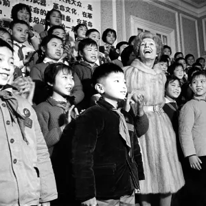 First Lady PAT NIXON with children at the Shanghai Municipal Children's Palace, February 27, 1972. Courtesy: CSU Archives / Everett Collection