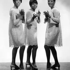 Girl group The Bluebelles, L-R: Nona Hendryx, Sarah Dash and Patti LaBelle, c. 1962.. Courtesy: CSU Archives / Everett Collection