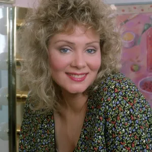 Jean Smart, Nov 1988