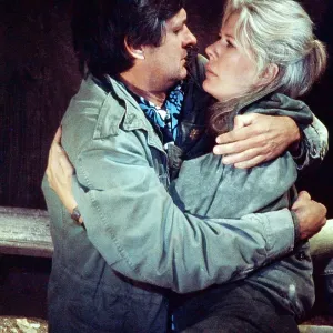 MASH, (aka M*A*S*H), from left: Alan Alda, Loretta Swit, Comrades in Arms, (Season 6, episode 612, aired December 6, 1977), 1972-1983