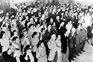 Japanese Prints: 126 Japanese nationals take their oath of allegiance and recieve American citizenship