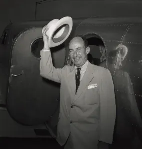 Stevenson Prints: 1952 presidential nominee Adlai Stevenson arriving at the Democratic National Convention