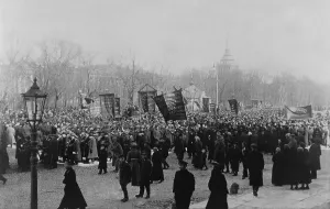 Banners Prints: The 1st of May celebration, Isaakievskii Square, St. Petersburg, 1917 (BSLOC_2013_4_219)