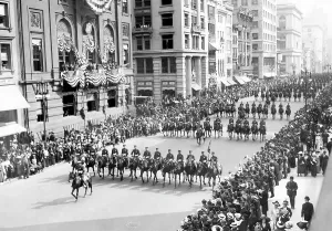 Honor Prints: Over 6, 000 people marching down Fifth Avenue in the annual parade to honor New York Police Officers