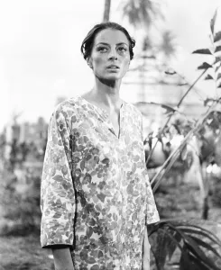 THE 7TH DAWN, (aka THE SEVENTH DAWN), Capucine, 1964