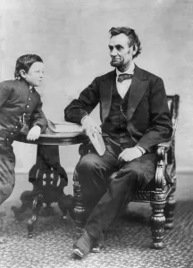 Images Dated 15th April 2008: Abraham Lincoln (1809-1856) and his son Thaddeus (also called Thomas and Tad)