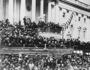 Images Dated 15th April 2008: Abraham Lincoln's delivering his second inaugural address (standing)