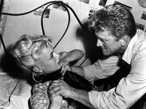 Strangle Prints: ACE IN THE HOLE, (aka THE BIG CARNIVAL), Jan Sterling, Kirk Douglas, 1951