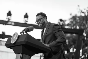 Actor Prints: Actor and rapper Method Man speaks at the Juneteenth at the White House