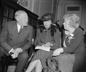 Fur Collar Prints: Actress Helen Hayes urges U.S. admittance of 20