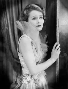 Lilian Prints: ADIEU MASCOTTE, (aka DAS MODELL VOM MONTPARNASSE), Lilian Harvey, 1929