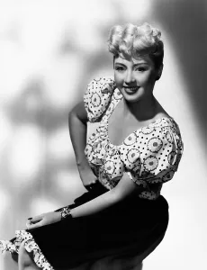 Images Dated 6th April 2015: ADVENTURE, Joan Blondell, 1945