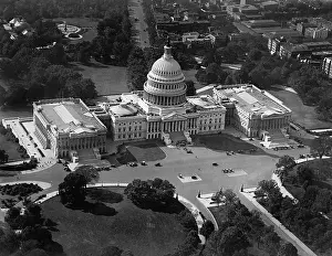 Lcgr1511 Prints: Aerial view of the United States Capitol from south east, ca. 1921-22. (BSLOC_2015_15_85)