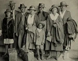 Migration Prints: African American extended family arriving in Chicago from the rural South