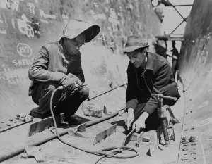 Manufacturing Prints: African Americans at the Bethlehem-Fairfield shipyards
