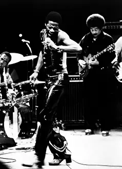 R And B Prints: Al Green onstage, ca.mid 1970s. Courtesy CSU Archives/Everett Collection