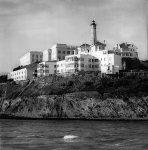 Alcatraz Prints: Alcatraz Island, 1955.. Courtesy: CSU Archives / Everett Collection