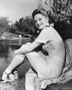 Shorts Prints: Alexis Smith, 1943