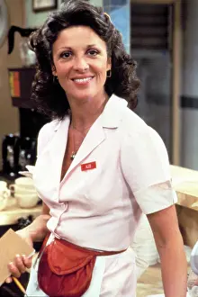 Images Dated 21st August 2025: ALICE, Linda Lavin, 1976-85