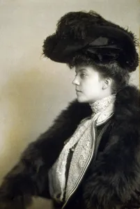 Longworth Prints: Alice Roosevelt (1884-1980), in a white frilled dress