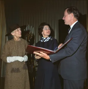 Longworth Prints: Alice Roosevelt Longworth returns to the White House