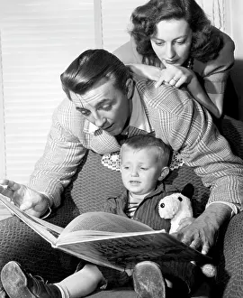Actor Prints: American actor Robert Mitchum (center)