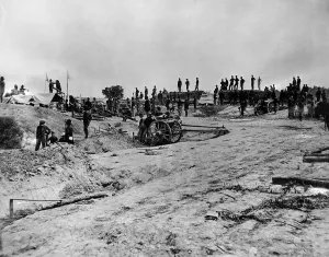 Petersburg Prints: American Civil War: A Union artillery unit in Petersburg