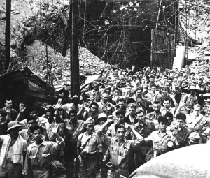 Lcgr1309 Prints: American and Filipinos soldiers and sailors surrendering to Japanese forces at Corregidor