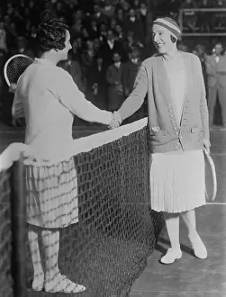 Tennis Prints: American Mary Browne shakes hands with French Suzanne Lenglen at the end of an exhibition match