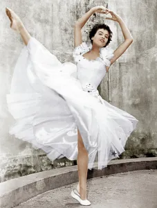 Images Dated 29th December 2011: AN AMERICAN IN PARIS, Leslie Caron, 1951