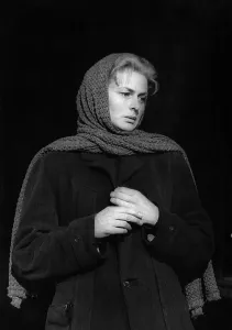 ANASTASIA, Ingrid Bergman, 1956, TM and Copyright 20th Century Fox Film Corp. All rights reserved. Courtesy: Everett Collection