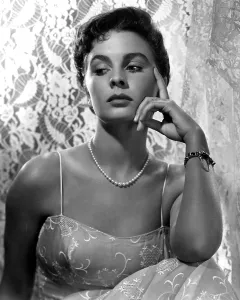 Looking Off Prints: ANDROCLES AND THE LION, Jean Simmons, 1952