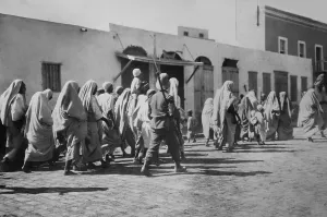 Equipment Prints: Arab prisoners of war walking in Tripoli