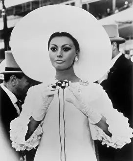 1966 Movies Prints: ARABESQUE, Sophia Loren, 1966