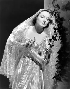 Images Dated 28th April 2015: ARTISTS AND MODELS, Gail Patrick, 1937