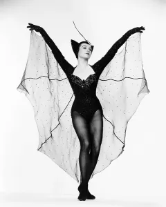 Maclaine Prints: ARTISTS AND MODELS, Shirley MacLaine, 1955
